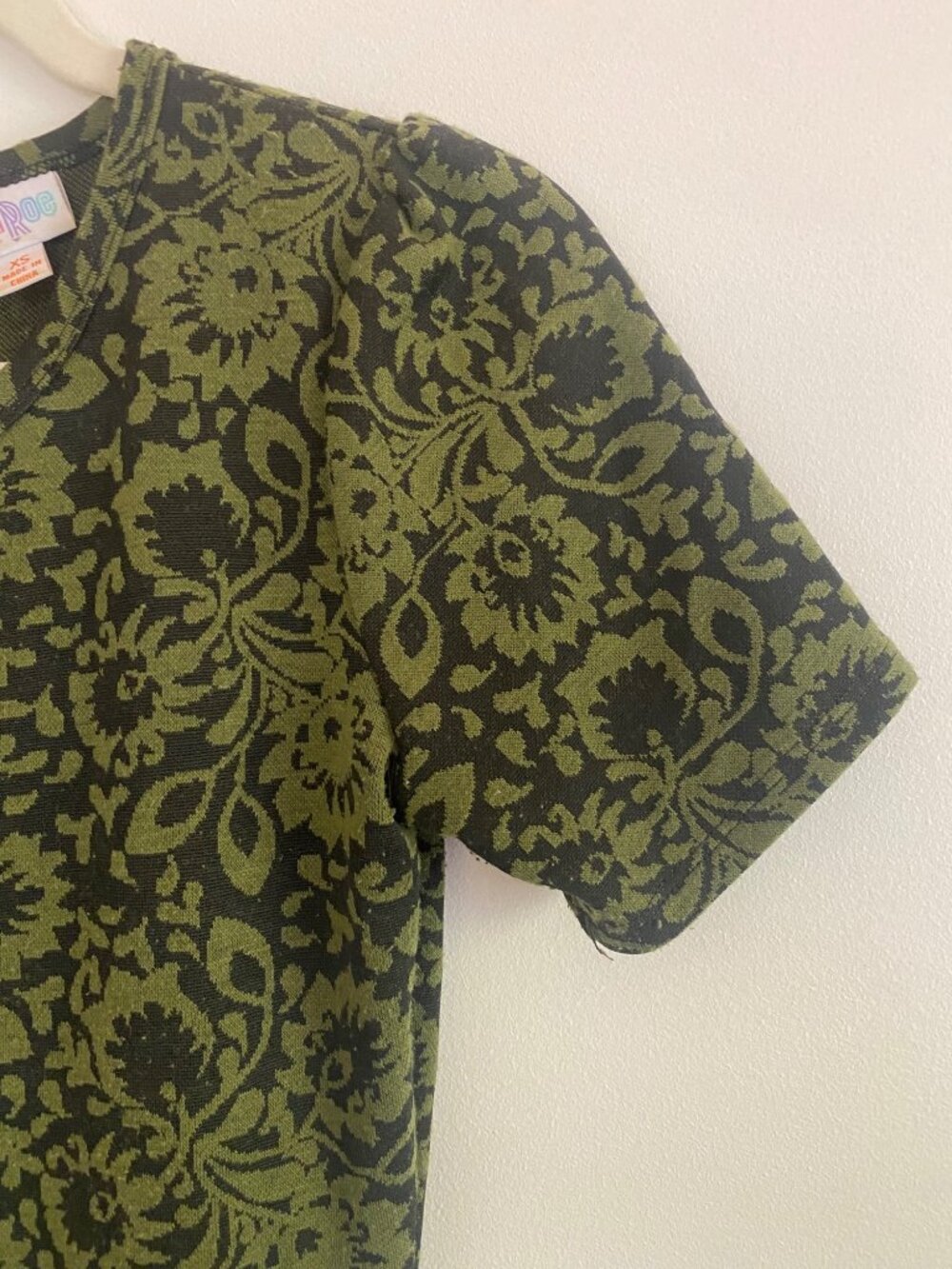 LuLaRoe Green & Black Floral Fit & Flare Dress With Pockets & Back Zipper XS - Picture 2 of 8